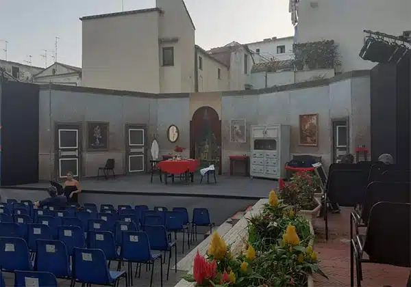 Spettacoli: presentata la XXXIX edizione del Teatro dei Barbuti di Salerno